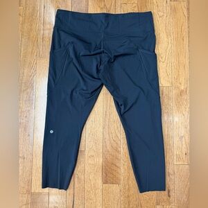 Lululemon Black High-Rise Cropped Leggings with Side Pockets Size 18